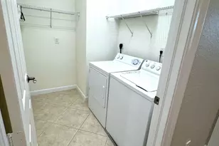 499 Corte Madera Ln, West Palm Beach, FL 33401 - Photo 14