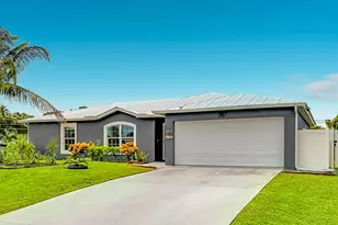 1402 SW Flounder Ln, Port Saint Lucie, FL 34953 - Photo 4
