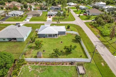 1402 SW Flounder Lane, Port Saint Lucie, FL 34953 - Photo 42