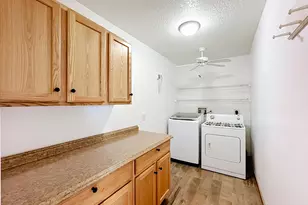 1402 SW Flounder Ln, Port Saint Lucie, FL 34953 - Photo 28