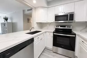 1301 River Reach Dr, Fort Lauderdale, FL 33315 - Photo 8