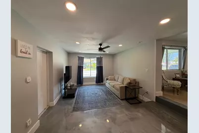 637 SW 2nd Street, Hallandale Beach, FL 33009 - Photo 10
