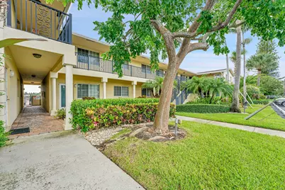 410 SW 15th Street #202, Pompano Beach, FL 33060 - Photo 2