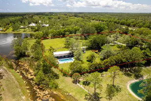 12856 Arrow Wood Dr, Palm Beach Gardens, FL 33418 - Photo 2