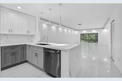9272 Vista Del Lago #28F, Boca Raton, FL 33428 - Photo 6