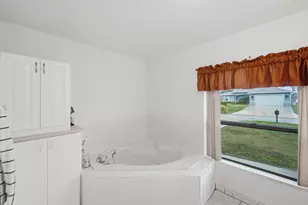 517 SE Felix Ave, Port Saint Lucie, FL 34984 - Photo 14