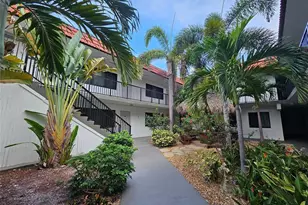 2201 NE 36th St, Lighthouse Point, FL 33064 - Photo 6