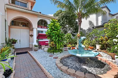 120 Isola Circle, Royal Palm Beach, FL 33411 - Photo 10