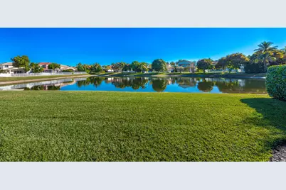 112 Isola Circle, Royal Palm Beach, FL 33411 - Photo 32