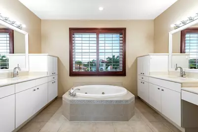 112 Isola Circle, Royal Palm Beach, FL 33411 - Photo 22