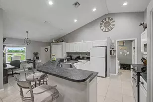 10650 Carlton Rd, Port Saint Lucie, FL 34987 - Photo 10
