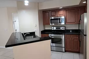 3470 Pinewalk Dr N, Margate, FL 33063 - Photo 8