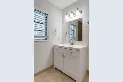 480 W Camino Real, Boca Raton, FL 33432 - Photo 4