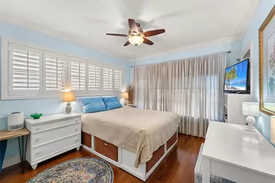 2748 NE 28th #10, Lighthouse Point, FL 33064 - Photo 10