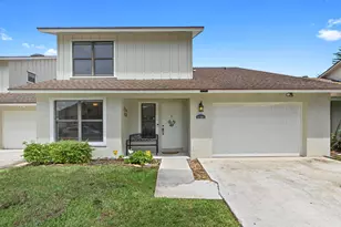 11901 Donlin Dr, Wellington, FL 33414 - Photo 2