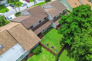 11901 Donlin Dr, Wellington, FL 33414 - Photo 32