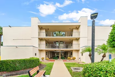 5370 Las Verdes Circle #209, Delray Beach, FL 33484 - Photo 4