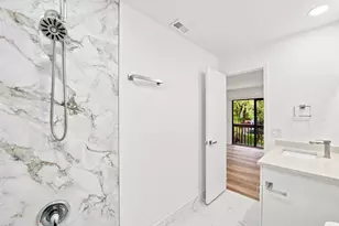 621 NW 47th St, Deerfield Beach, FL 33064 - Photo 20