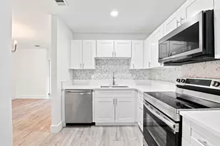 621 NW 47th St, Deerfield Beach, FL 33064 - Photo 10