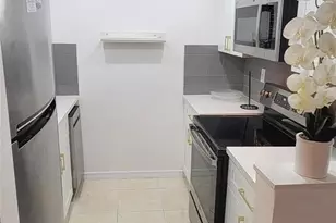 2170 NE 51st Ct, Fort Lauderdale, FL 33308 - Photo 4