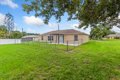 717 Tulip Drive, Sebastian, FL 32958 - Photo 12