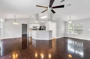 717 Tulip Dr, Sebastian, FL 32958 - Photo 2
