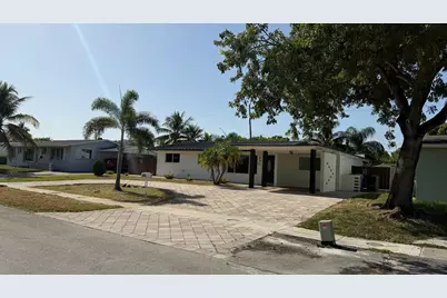 630 NE 23rd Court, Pompano Beach, FL 33064 - Photo 2