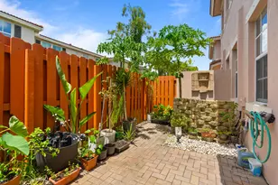 213 Las Brisas Cir, Sunrise, FL 33326 - Photo 48