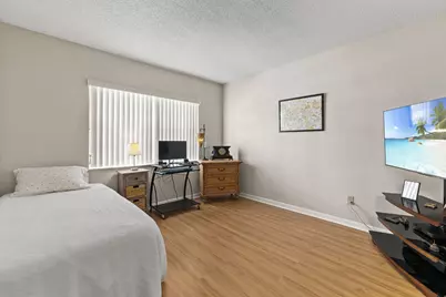 1223 S Lakes End Drive #E-1, Fort Pierce, FL 34982 - Photo 16