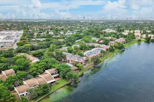 740 NE 199th St, Miami, FL 33179 - Photo 28