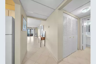7807 Golf Cir Drive #105, Margate, FL 33063 - Photo 6
