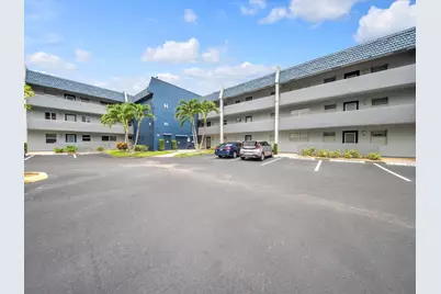 7807 Golf Cir Drive #105, Margate, FL 33063 - Photo 2