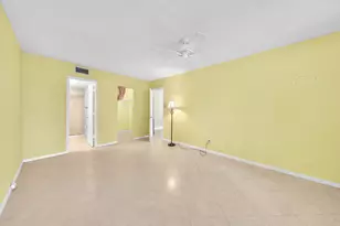 7807 Golf Cir Dr, Margate, FL 33063 - Photo 22