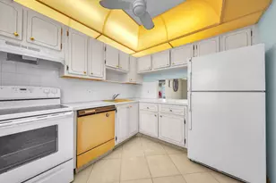 7807 Golf Cir Dr, Margate, FL 33063 - Photo 16