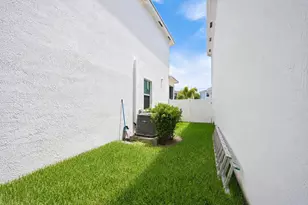 6305 Tenor Dr, West Palm Beach, FL 33413 - Photo 42