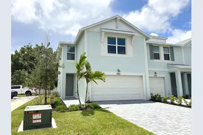 662 Salisbury Circle, Fort Pierce, FL 34982 - Photo 2