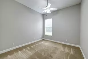 833 SW Vineland Ct, Port Saint Lucie, FL 34986 - Photo 24