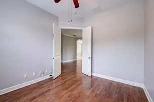 833 SW Vineland Ct, Port Saint Lucie, FL 34986 - Photo 20