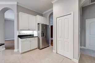 833 SW Vineland Ct, Port Saint Lucie, FL 34986 - Photo 12