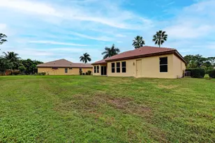 833 SW Vineland Ct, Port Saint Lucie, FL 34986 - Photo 32