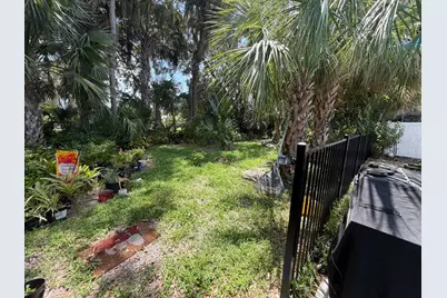 5250 Oakland Lake Circle, Fort Pierce, FL 34951 - Photo 16