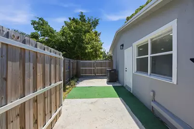 2801 NE 8th Terrace, Pompano Beach, FL 33064 - Photo 28