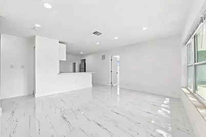 2801 NE 8th Terrace, Pompano Beach, FL 33064 - Photo 10