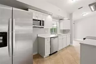 827 NW 87th Ave, Coral Springs, FL 33071 - Photo 8