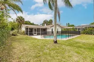 827 NW 87th Ave, Coral Springs, FL 33071 - Photo 18