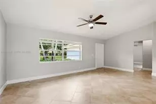 827 NW 87th Ave, Coral Springs, FL 33071 - Photo 2