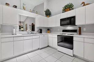 7223 Summer Tree Dr, Boynton Beach, FL 33437 - Photo 4