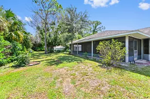 2525 SW Grotto Cir, Port Saint Lucie, FL 34953 - Photo 28
