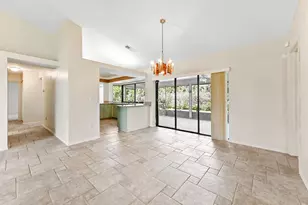 2525 SW Grotto Cir, Port Saint Lucie, FL 34953 - Photo 8