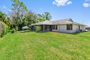 2525 SW Grotto Cir, Port Saint Lucie, FL 34953 - Photo 28